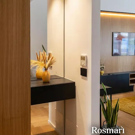 Rosmari, Designer With Free Parking